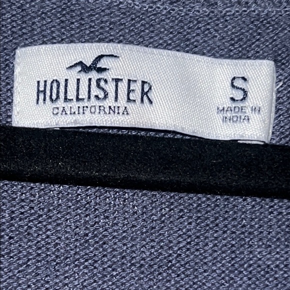 Hollister Navy Blue Long Sleeve flowy Sweater size Small - Picture 2 of 4